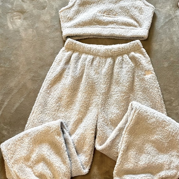 Shared Memories 2 Piece Light Blue Lounge - Picture 1 of 12
